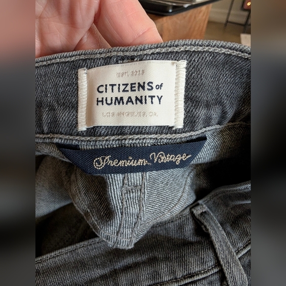 Citizens of Humanity Straight Leg Jean RN 109670 Size 28 - Picture 9 of 9